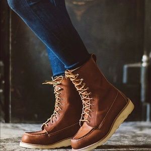 Red Wing Women’s 8-inch Moc Tall Boot